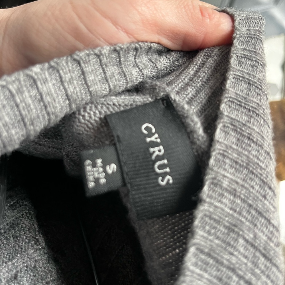 Cyrus Gray Ribbed Sweater with Gold Buttons - Picture 4 of 4